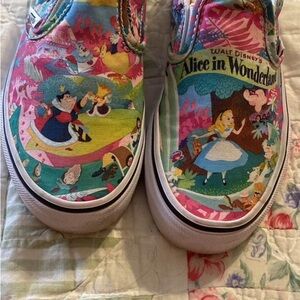 Girls Alice in Wonderland vans
